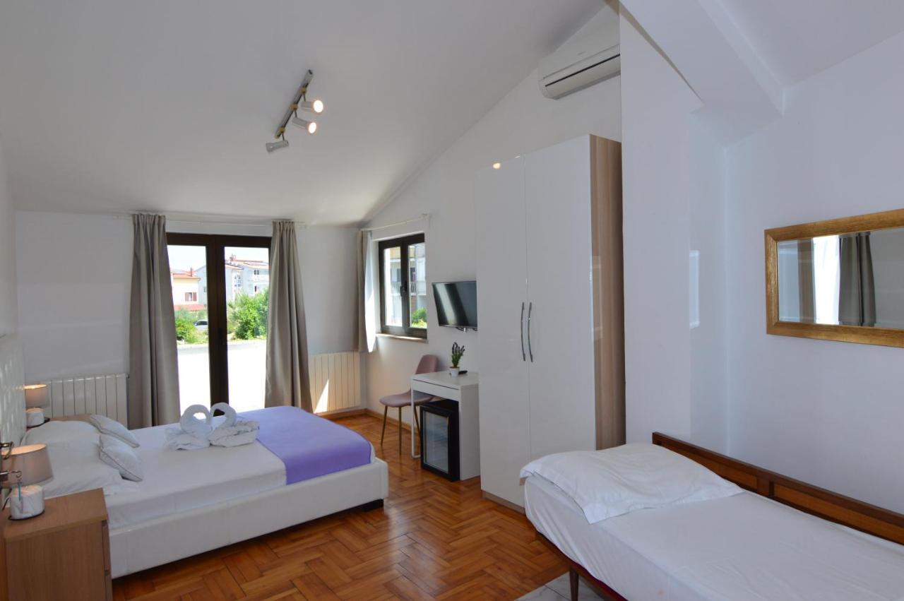 Gargamelo Pension Porec Luaran gambar