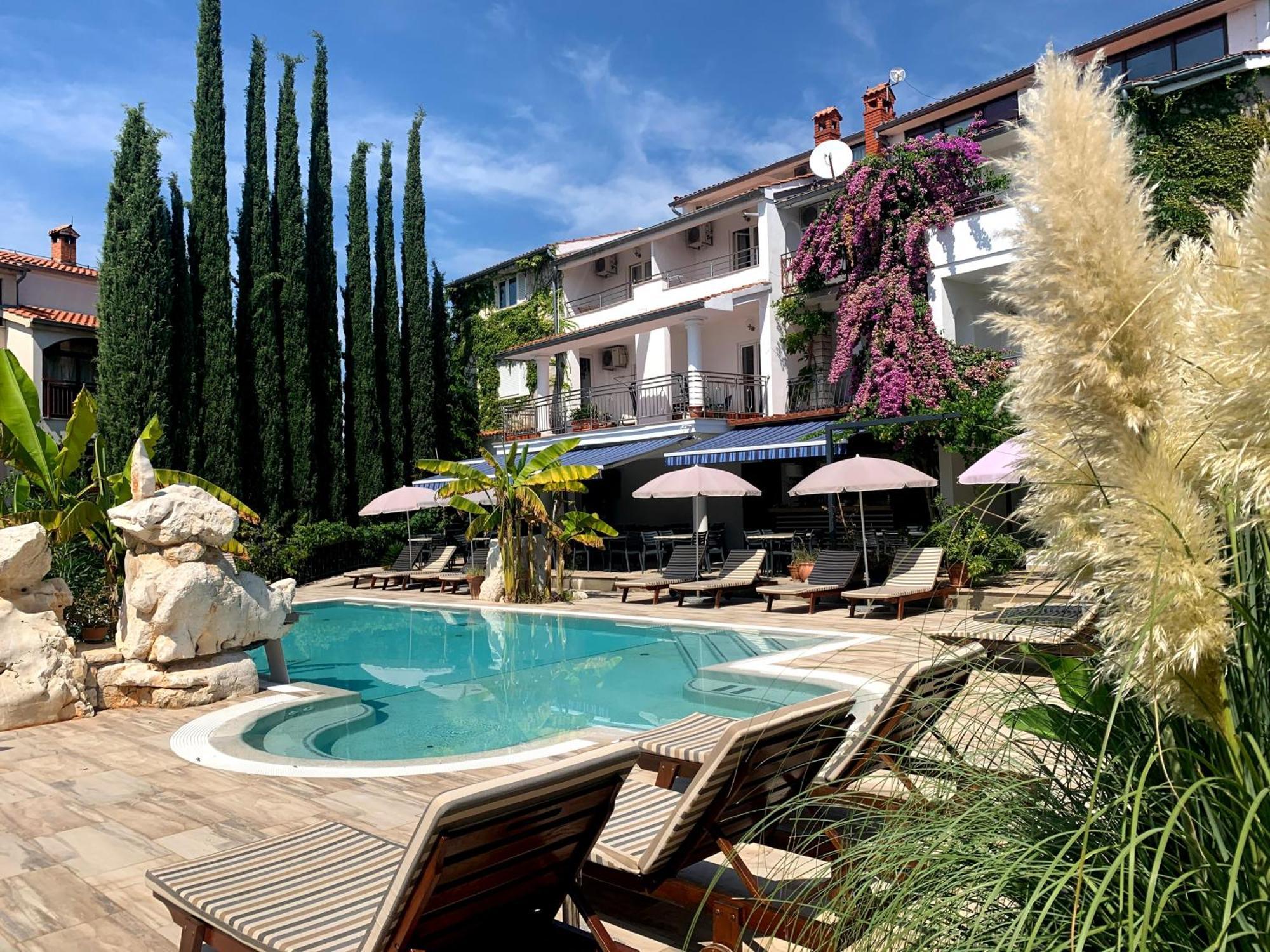 Gargamelo Pension Porec Luaran gambar