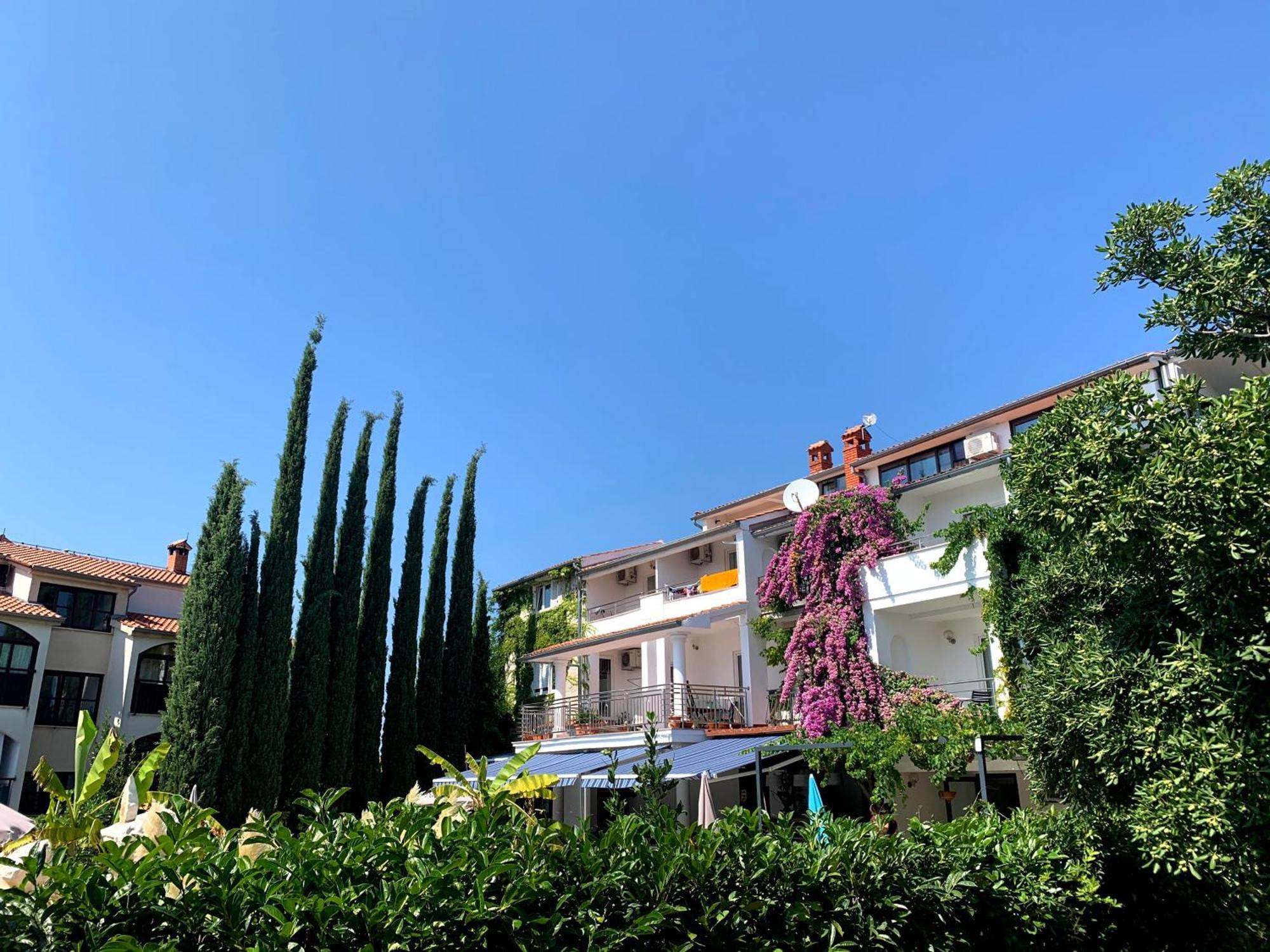Gargamelo Pension Porec Luaran gambar
