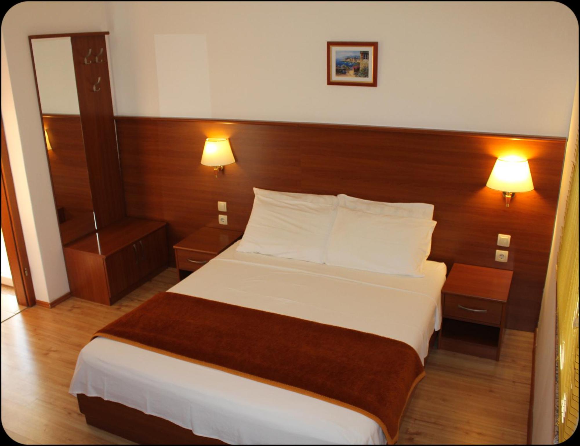 Gargamelo Pension Porec Luaran gambar