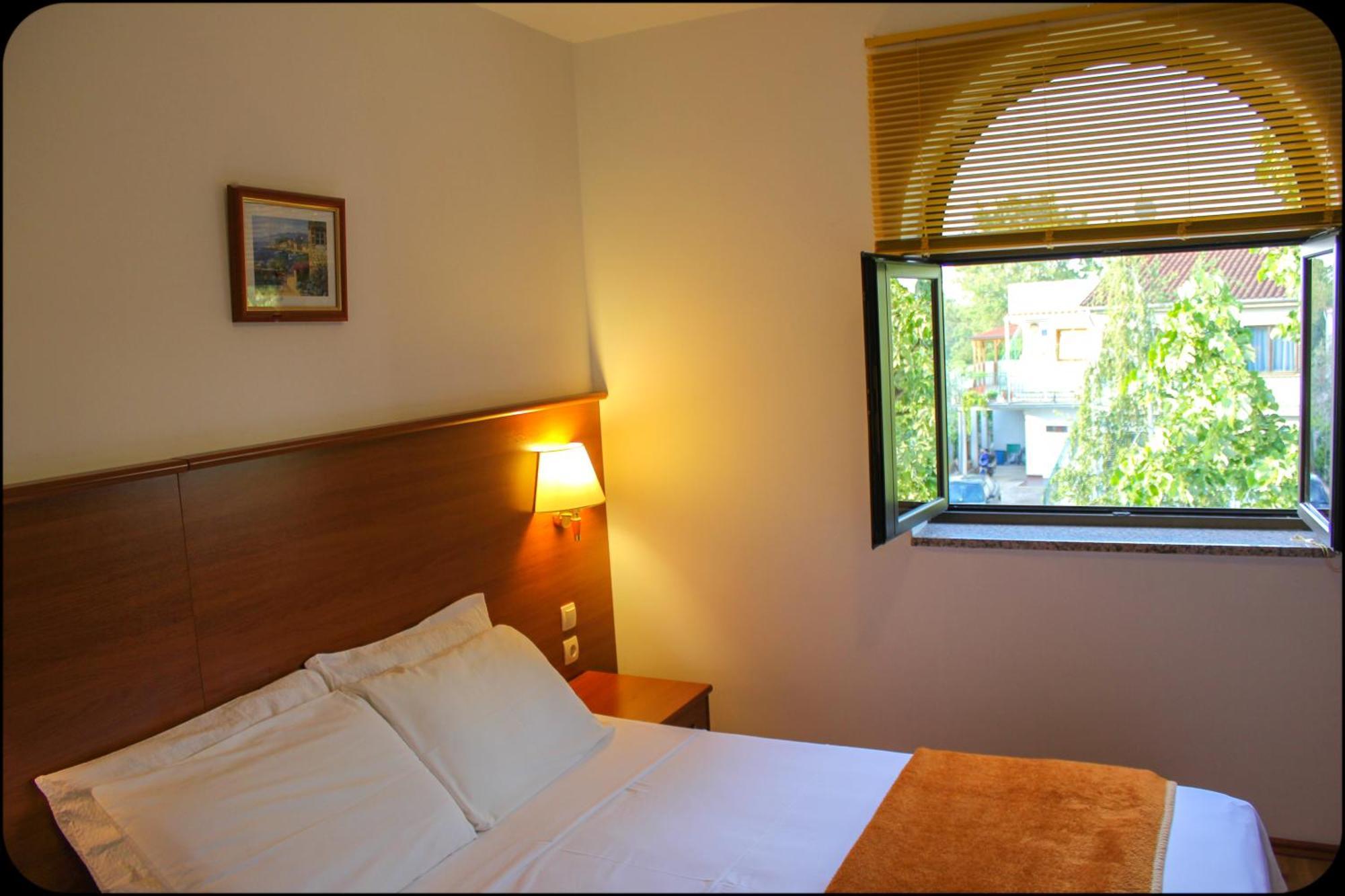 Gargamelo Pension Porec Luaran gambar