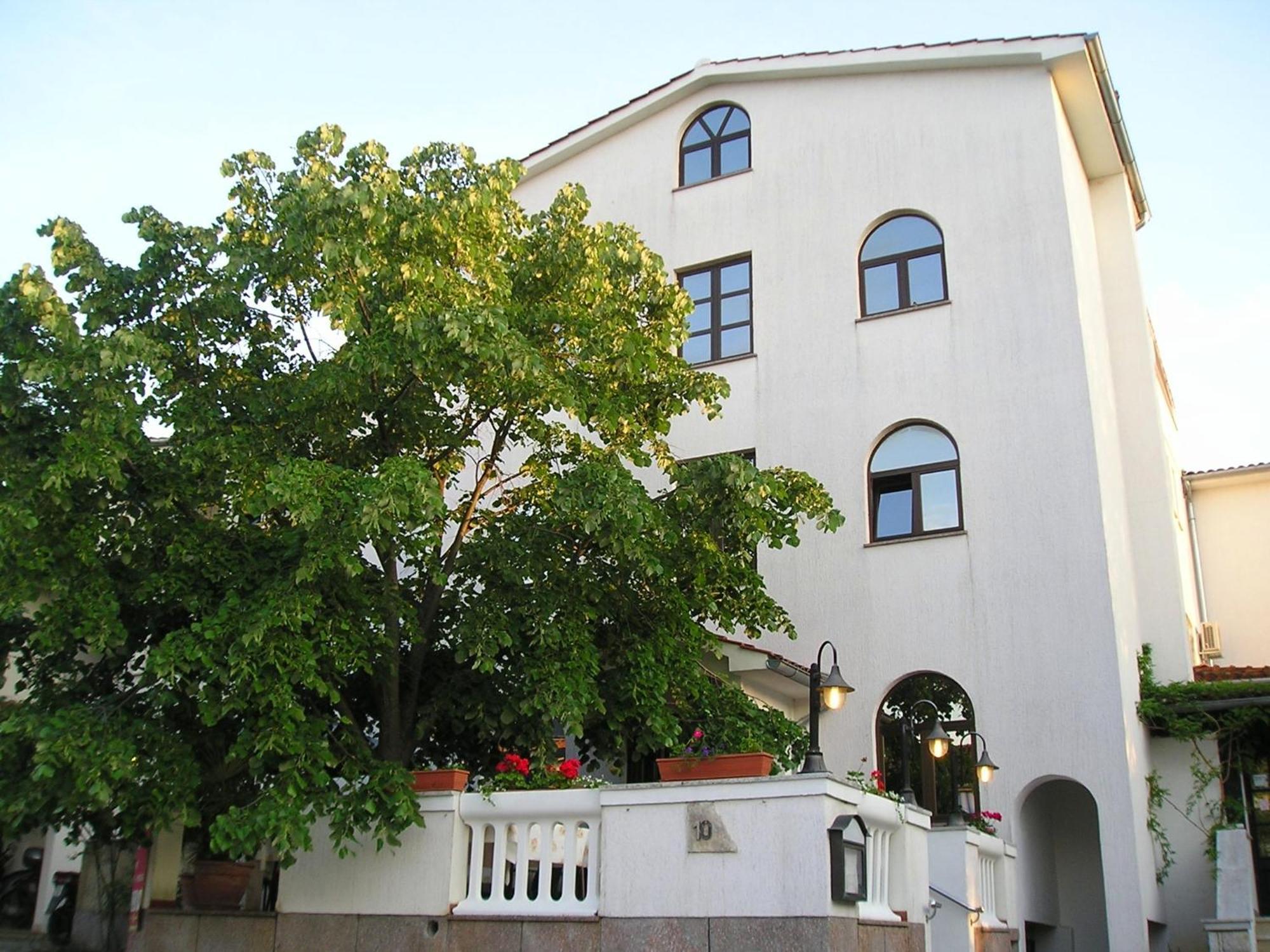 Gargamelo Pension Porec Luaran gambar